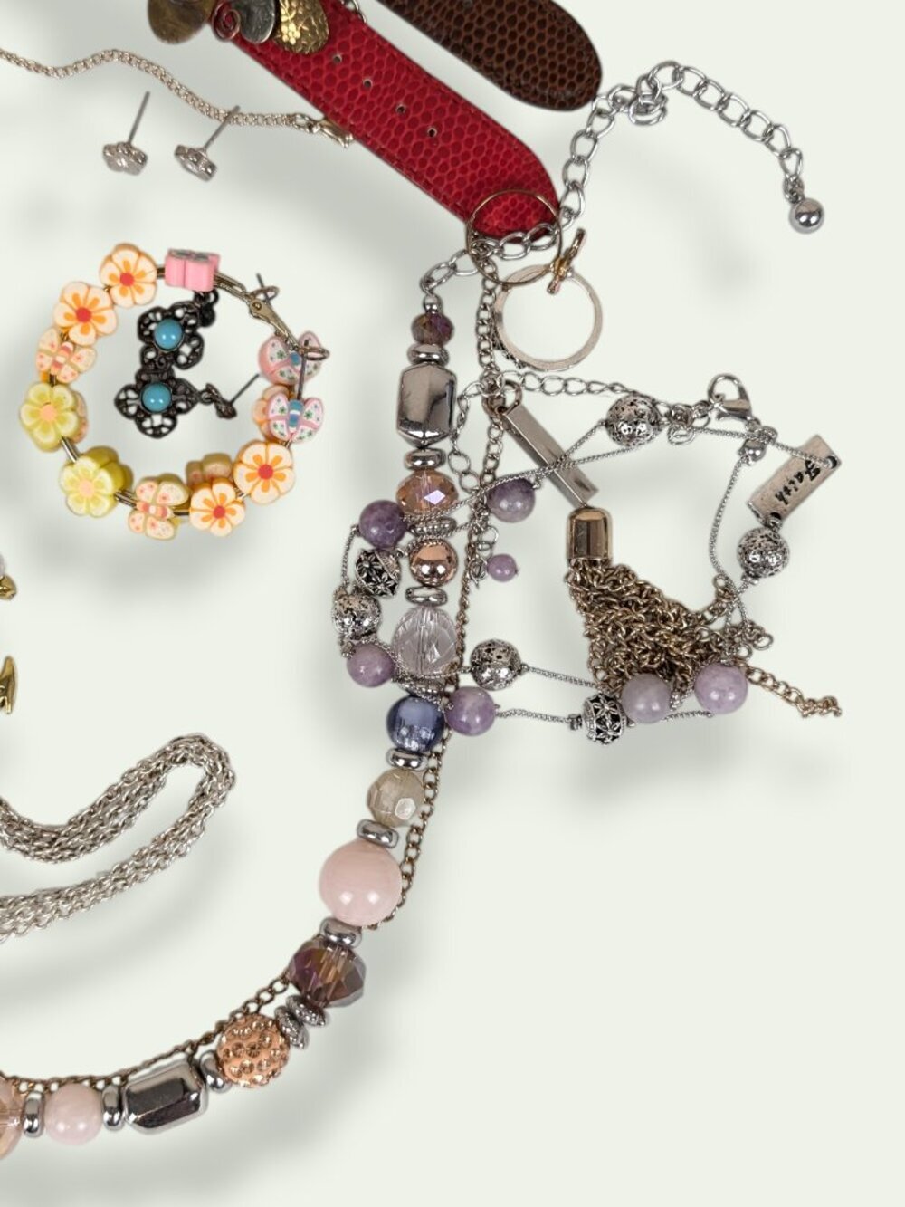 YOLANDA - Vintage To Now Jewelry Lot - 084 - Picture 6 of 7